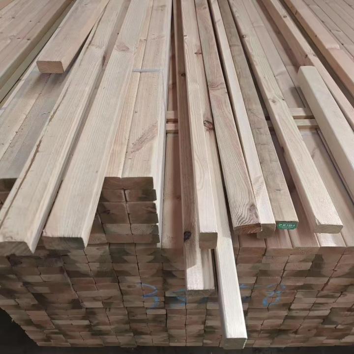 Factory Wholesale Pine Wood Beams Timber with Wholesale Prices for Building High Quality Wood Laminated Timber