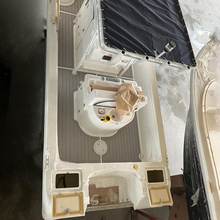 24ft Fiberglass Center Console Sport Fishing Boat with t Top or Hard Top