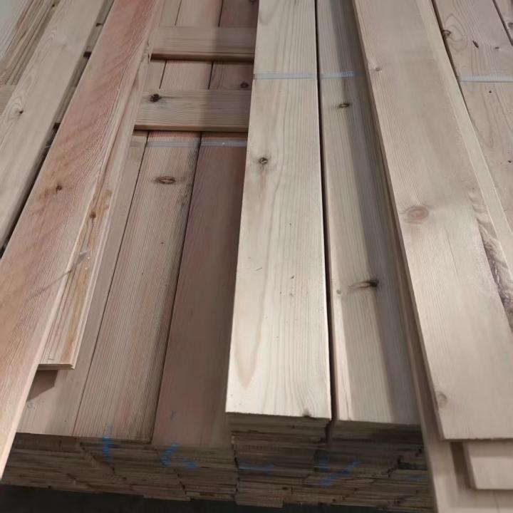 Factory Wholesale Pine Wood Beams Timber with Wholesale Prices for Building High Quality Wood Laminated Timber